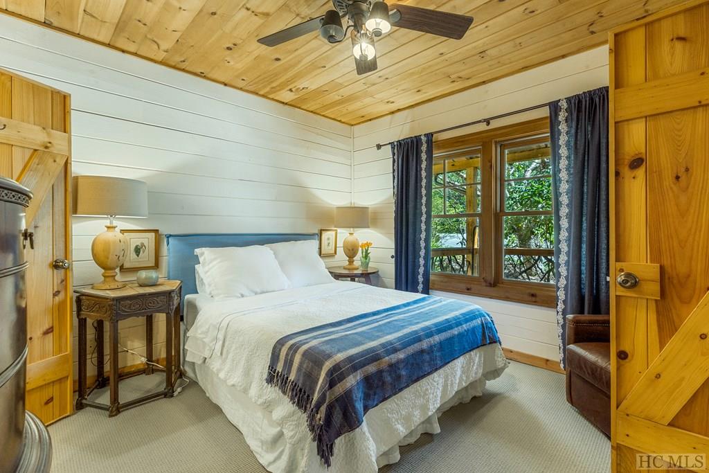 275 Catesby Trail