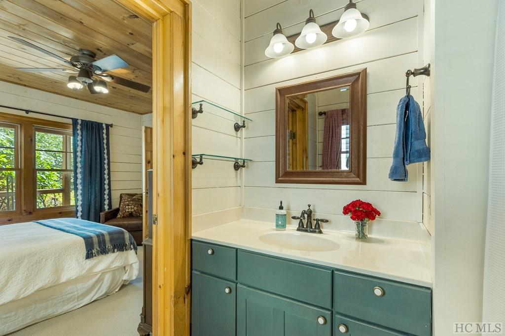 275 Catesby Trail