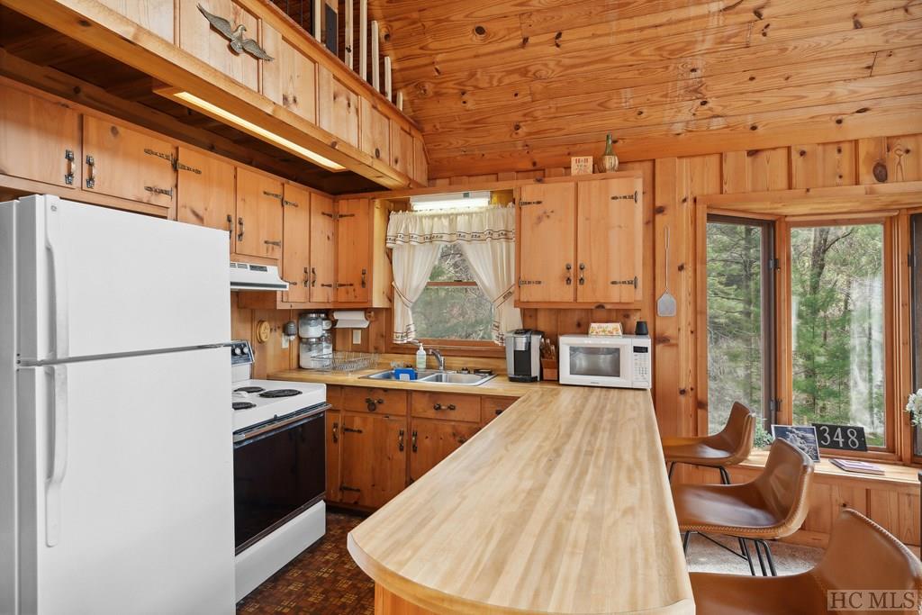 348 Doe Falls Road