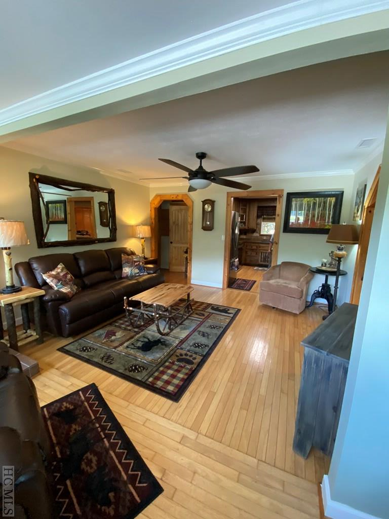 10121 Dillard Road