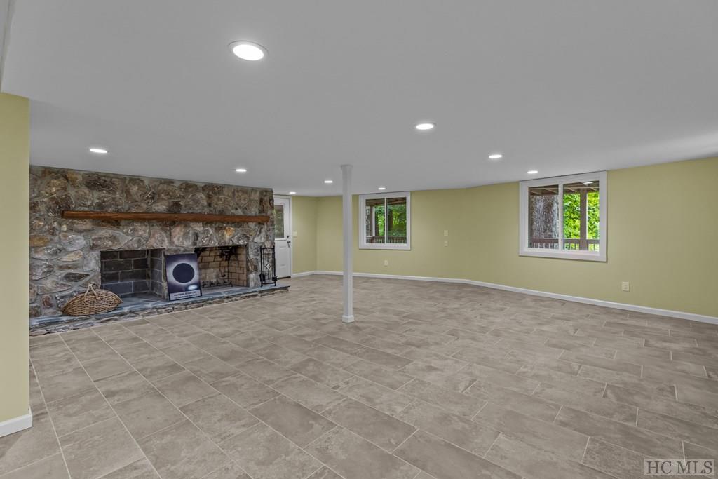 703 Dog Mountain Road
