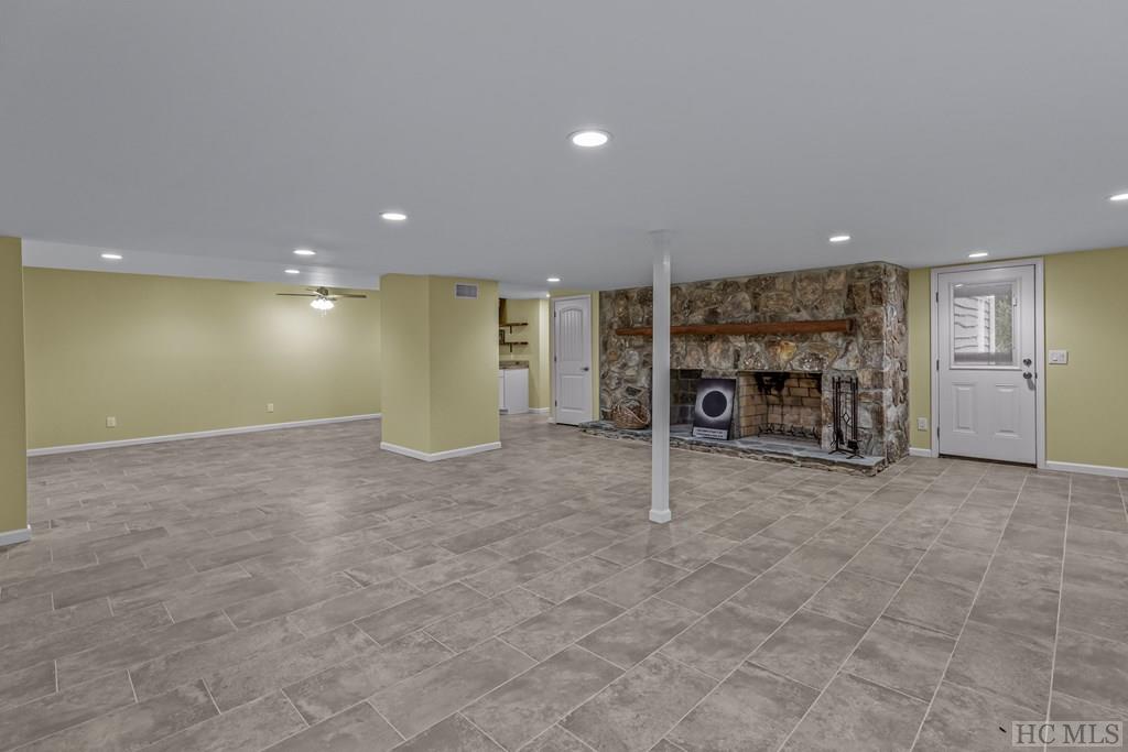 703 Dog Mountain Road