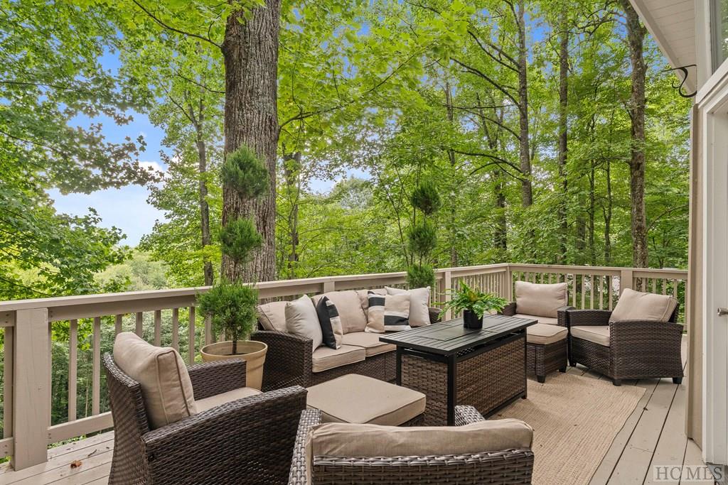 703 Dog Mountain Road