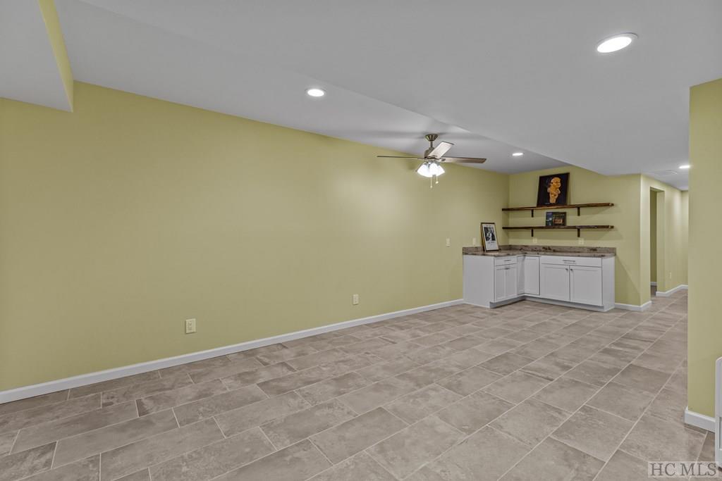 703 Dog Mountain Road