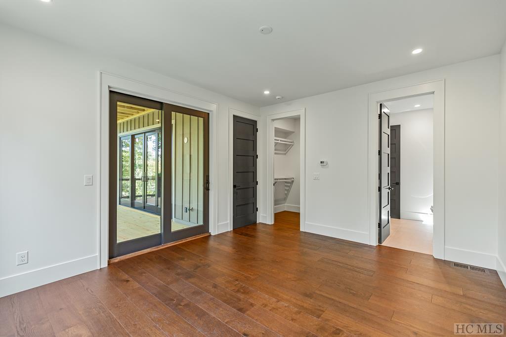214 Shelby Circle South