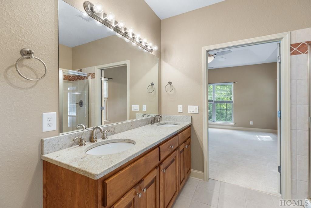 28 King Mountain Trail