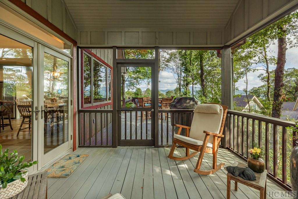 445 South Drive