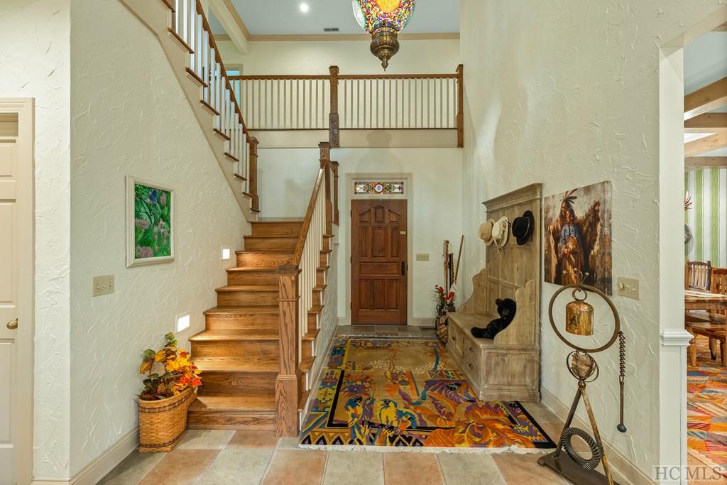 445 South Drive