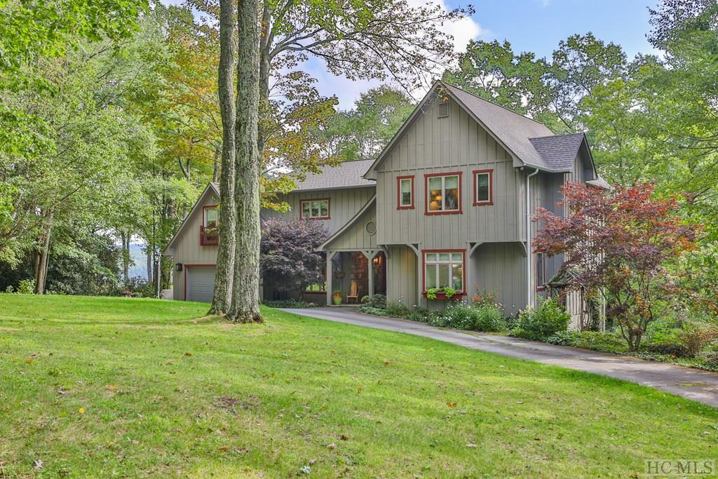445 South Drive