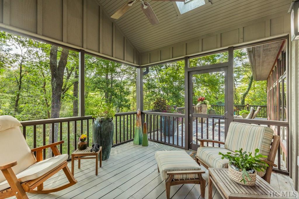 445 South Drive