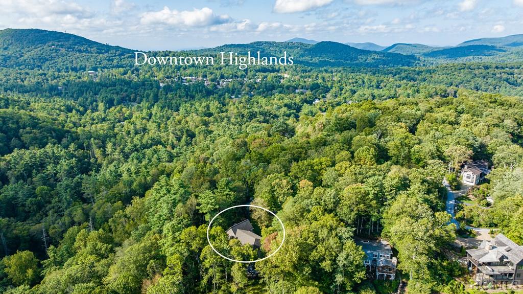 445 South Drive