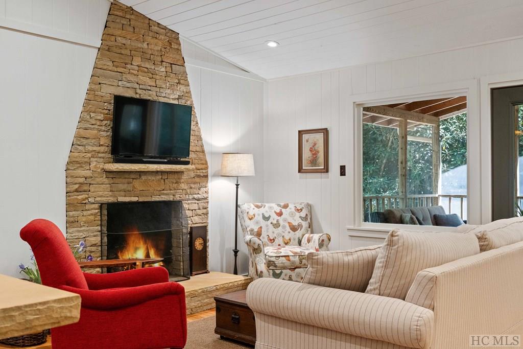 320 Holt Knob Road