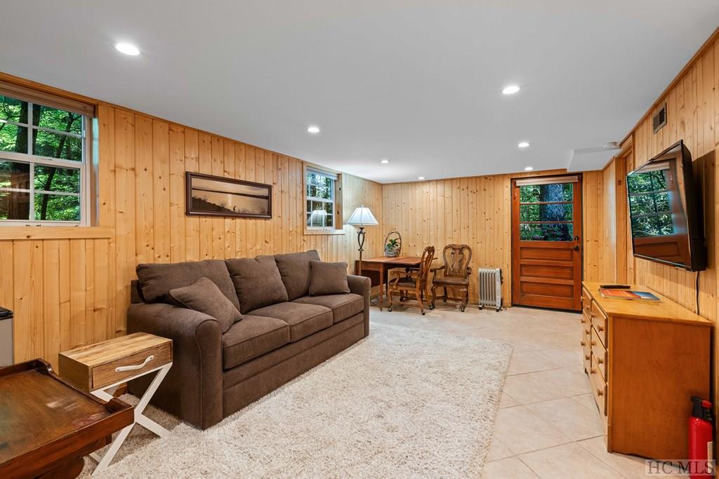 320 Holt Knob Road
