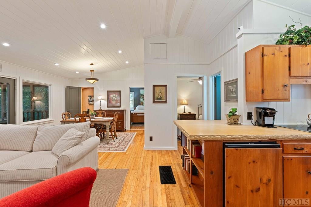 320 Holt Knob Road