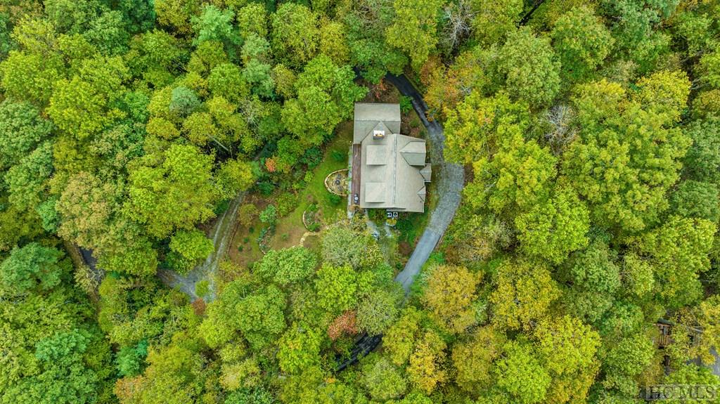 1926 Black Oak Drive