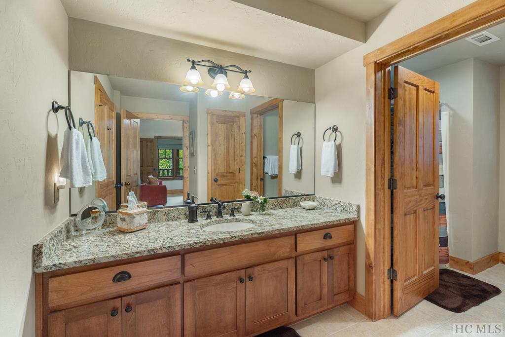 1926 Black Oak Drive