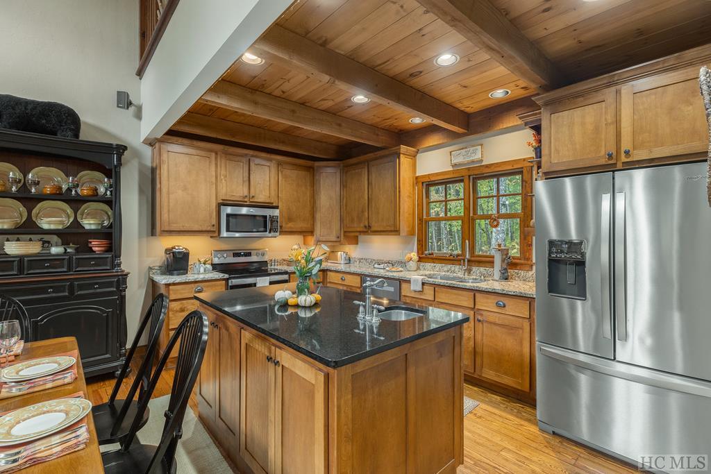 1926 Black Oak Drive