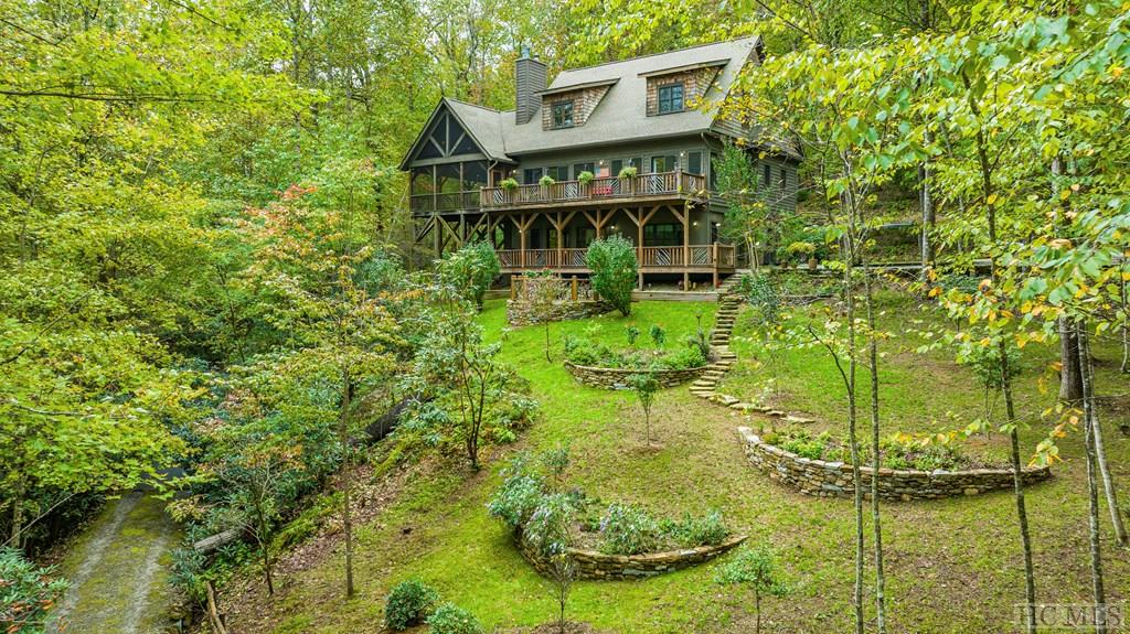 1926 Black Oak Drive