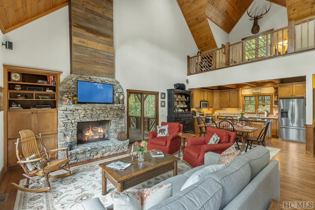 1926 Black Oak Drive