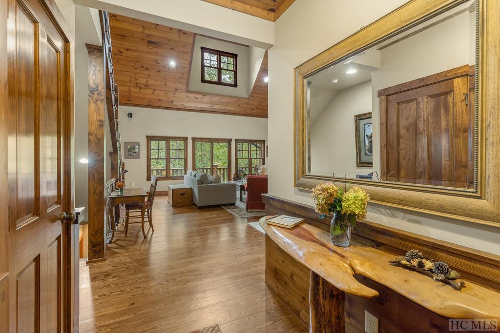 1926 Black Oak Drive