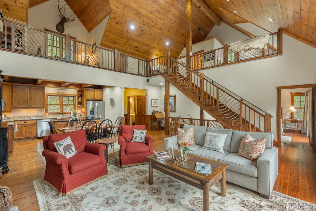 1926 Black Oak Drive