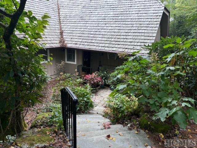 40 Fairway Cottage Lane
