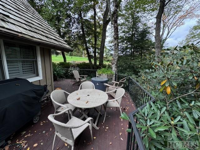 40 Fairway Cottage Lane