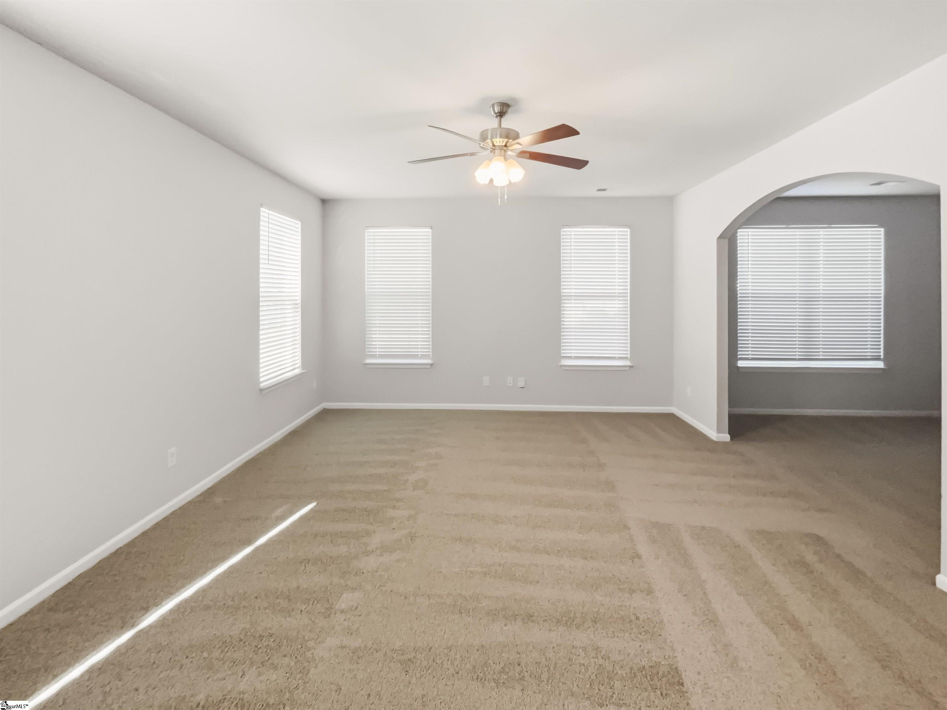 605 N Meadows Lane