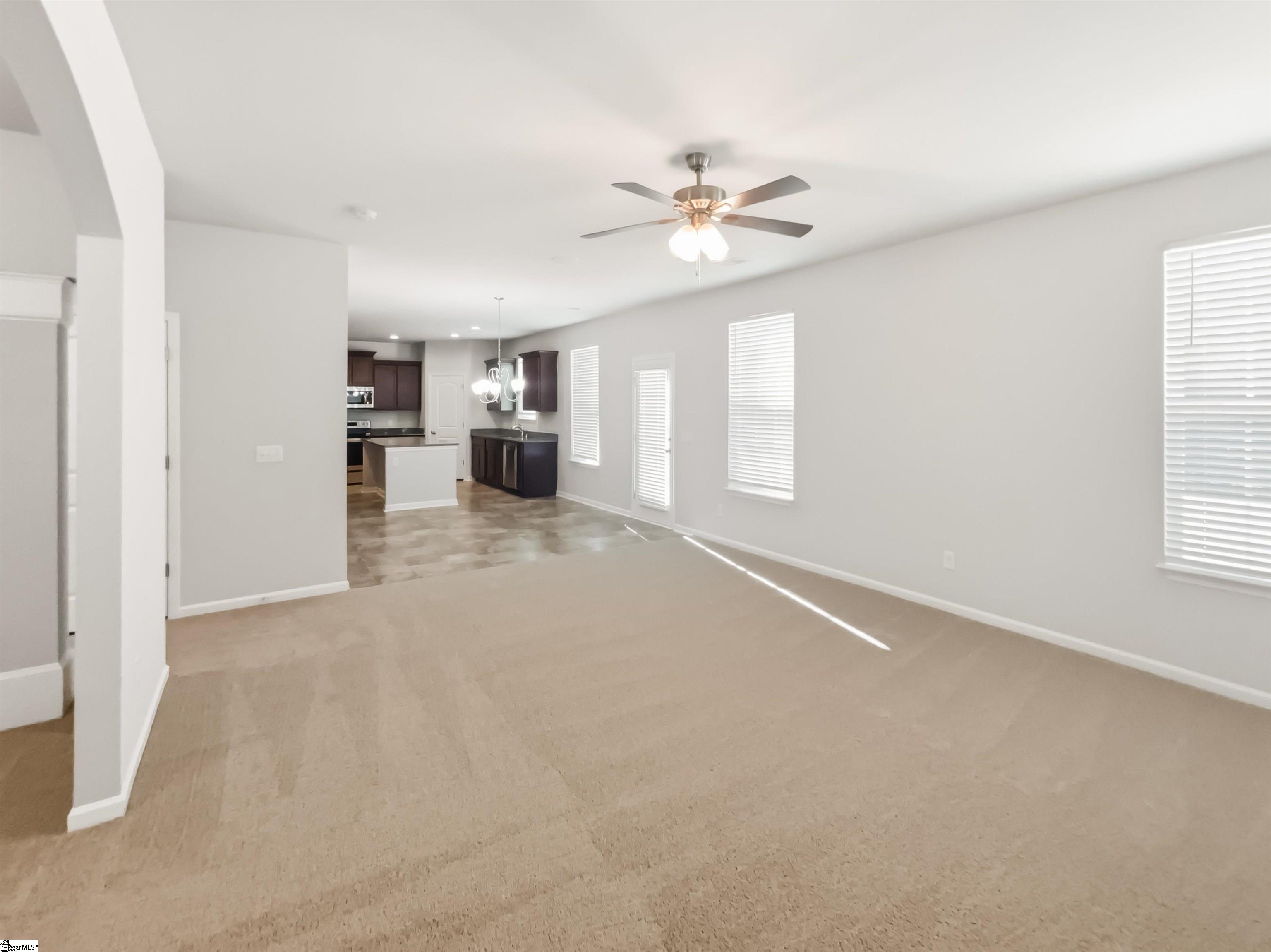 605 N Meadows Lane