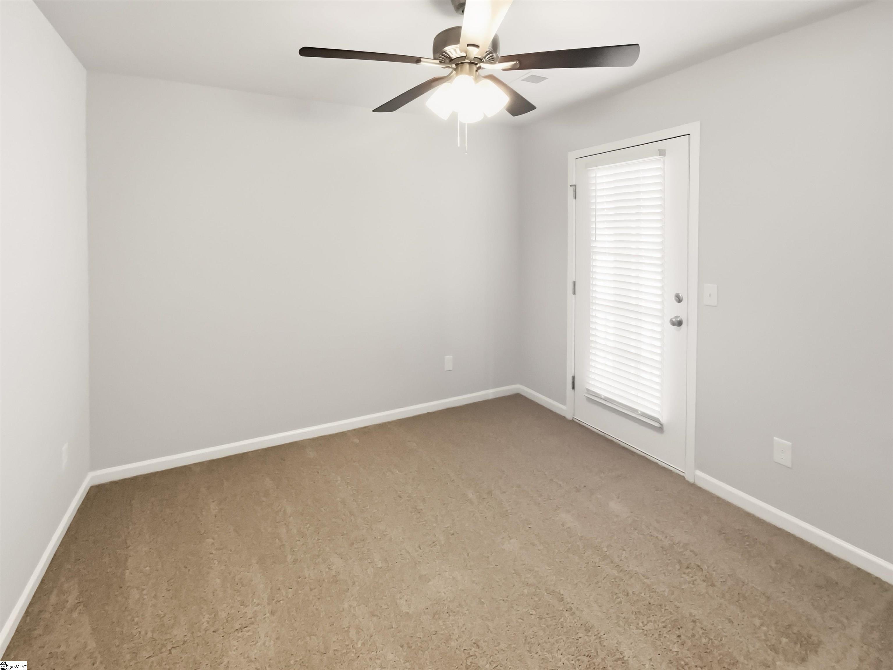 605 N Meadows Lane