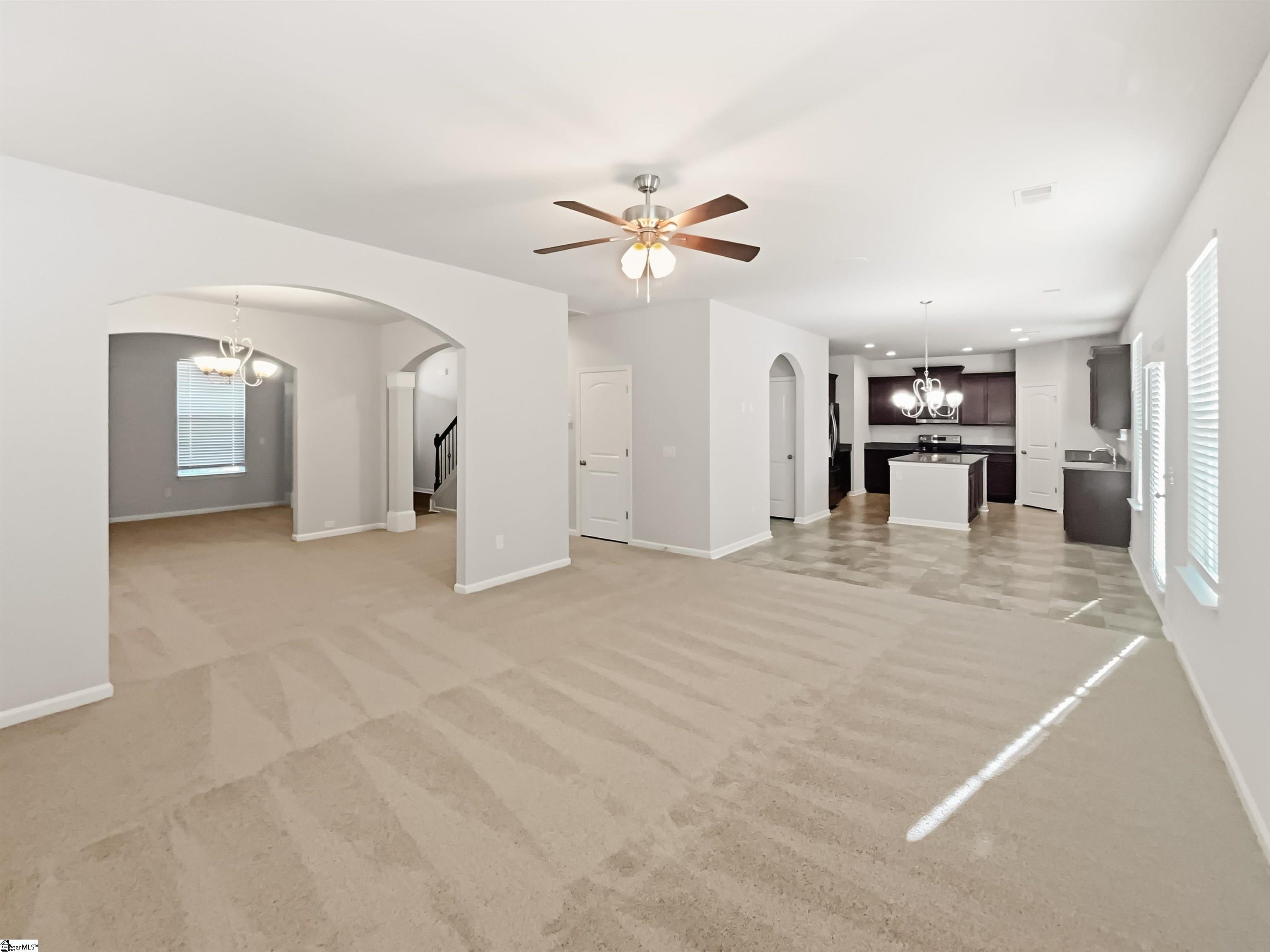 605 N Meadows Lane