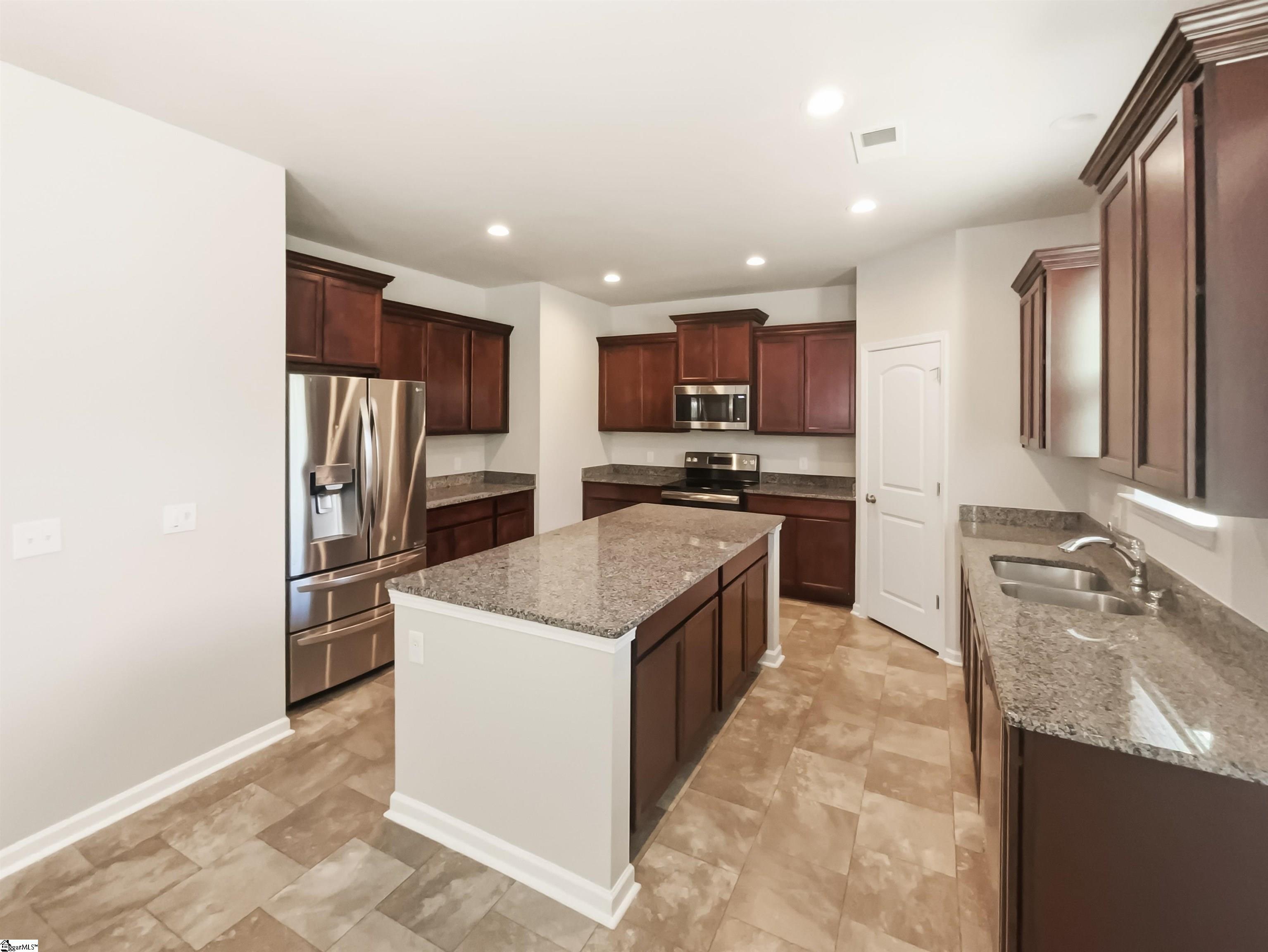 605 N Meadows Lane