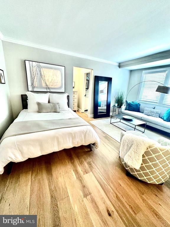922 S WASHINGTON STREET Unit: 108