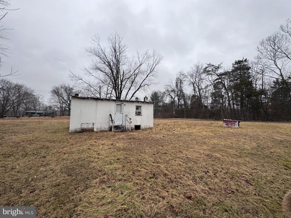 8505 TURNBULL ROAD