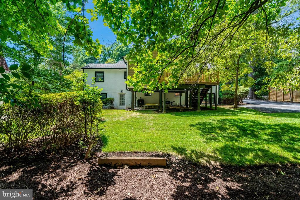 2539 GALLOWS ROAD