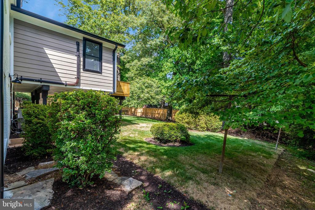2539 GALLOWS ROAD