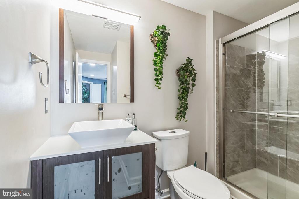 4349 PEMBROOK VILLAGE DRIVE Unit: 40
