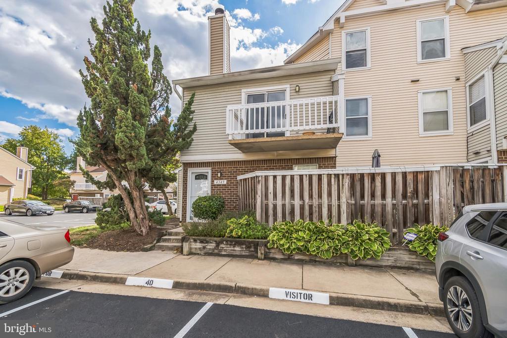 4349 PEMBROOK VILLAGE DRIVE Unit: 40