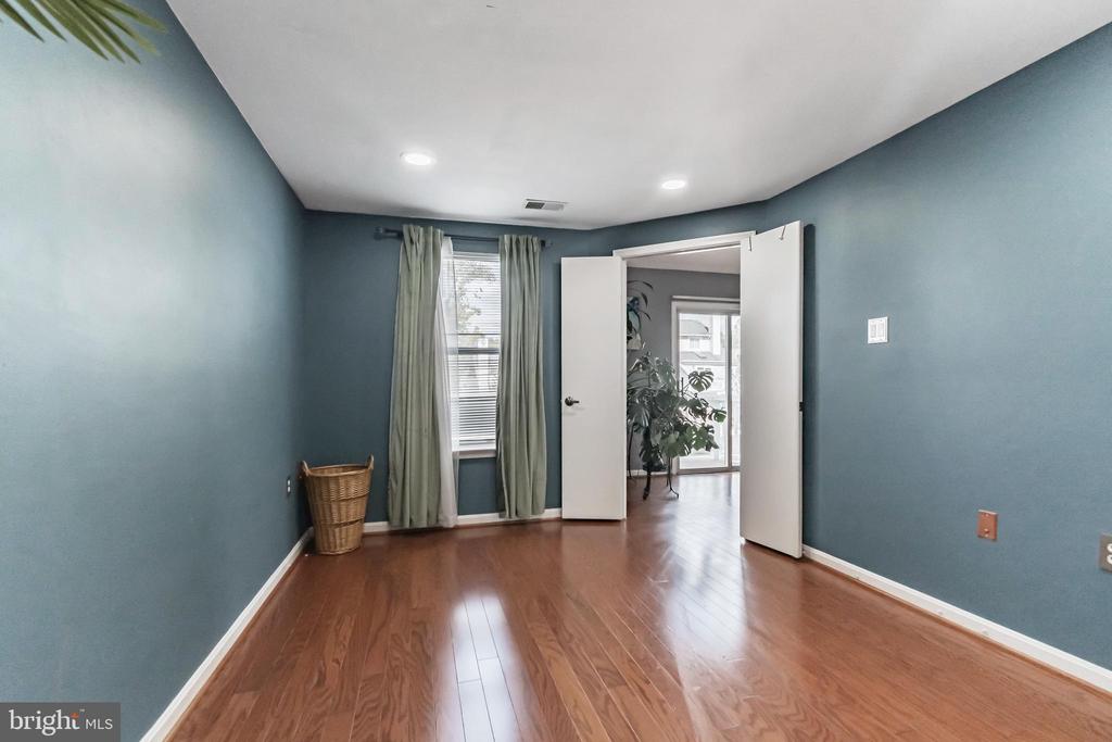 4349 PEMBROOK VILLAGE DRIVE Unit: 40