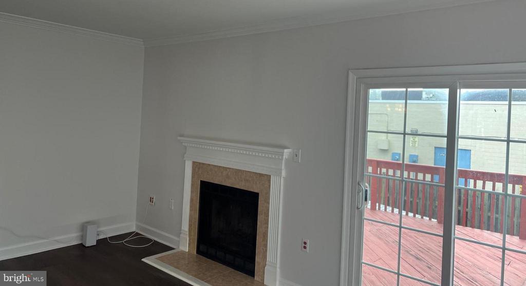 8733 VILLAGE GREEN COURT