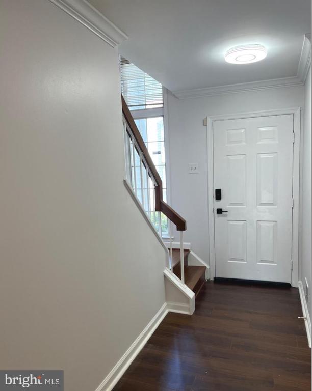 8733 VILLAGE GREEN COURT
