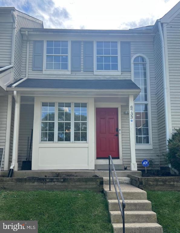 8733 VILLAGE GREEN COURT