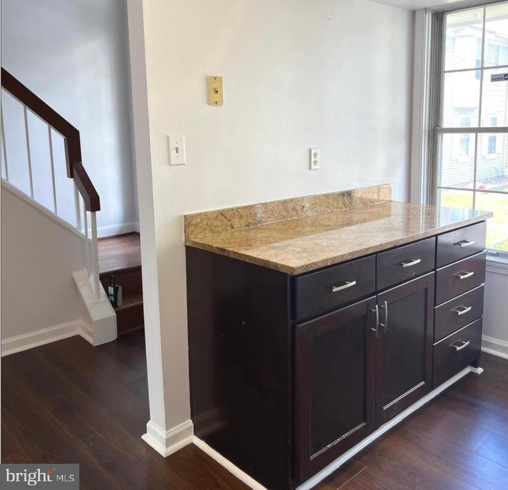 8733 VILLAGE GREEN COURT