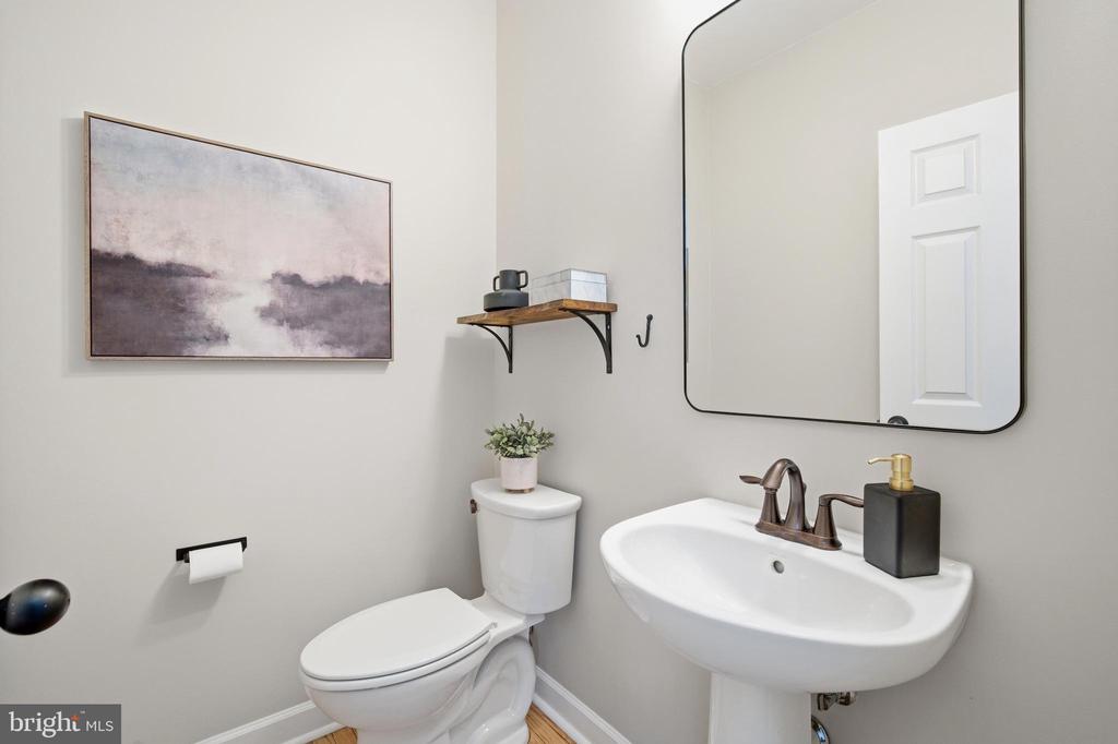 9348 OCCOQUAN OVERLOOK DRIVE
