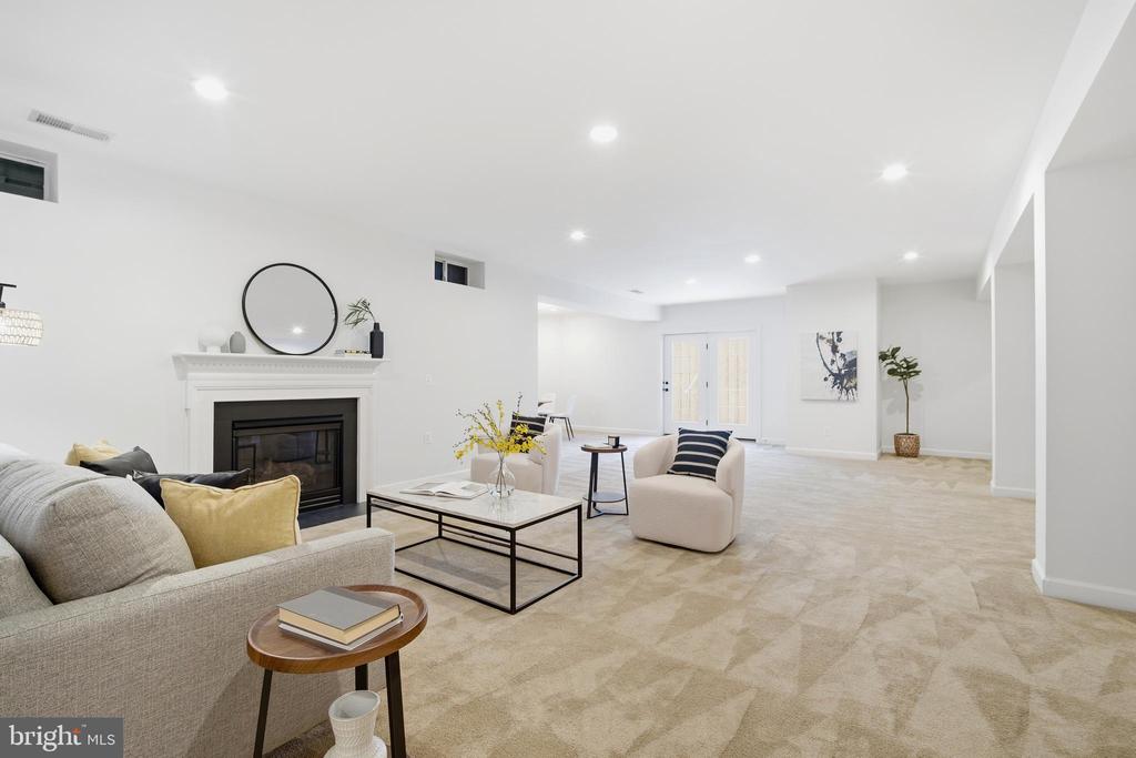 9348 OCCOQUAN OVERLOOK DRIVE