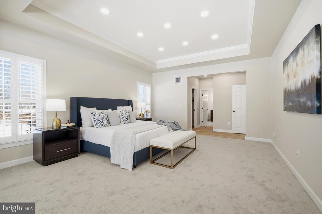 9348 OCCOQUAN OVERLOOK DRIVE