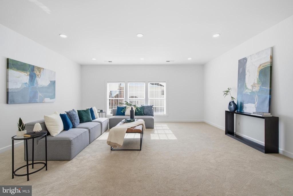 9348 OCCOQUAN OVERLOOK DRIVE