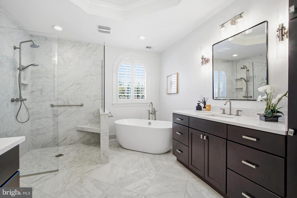 9348 OCCOQUAN OVERLOOK DRIVE