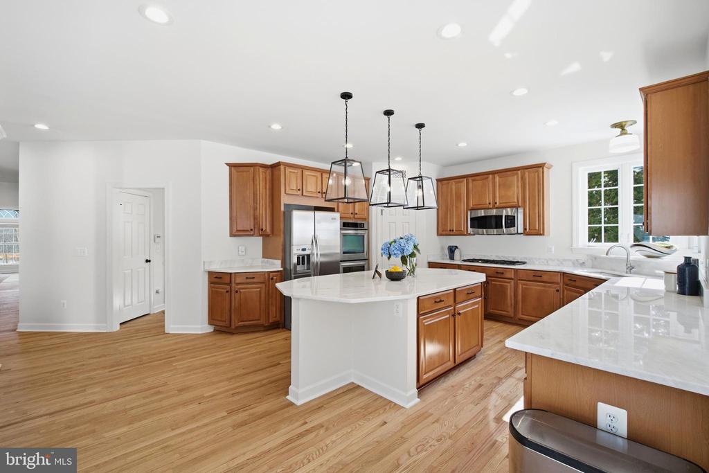 9348 OCCOQUAN OVERLOOK DRIVE