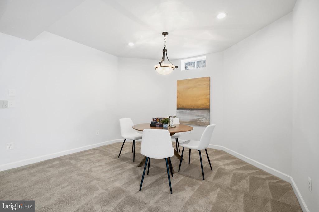 9348 OCCOQUAN OVERLOOK DRIVE